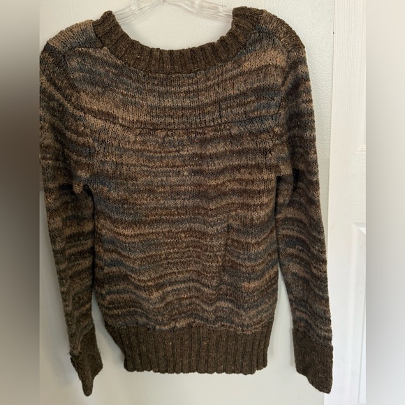 BKE Buckle Sweater L Vintage Y2K V-neck LS Top Women’s Large 12-14 Buttons - Picture 3 of 5